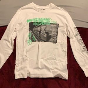 Cotton On Graphic Long Sleeve Shirt